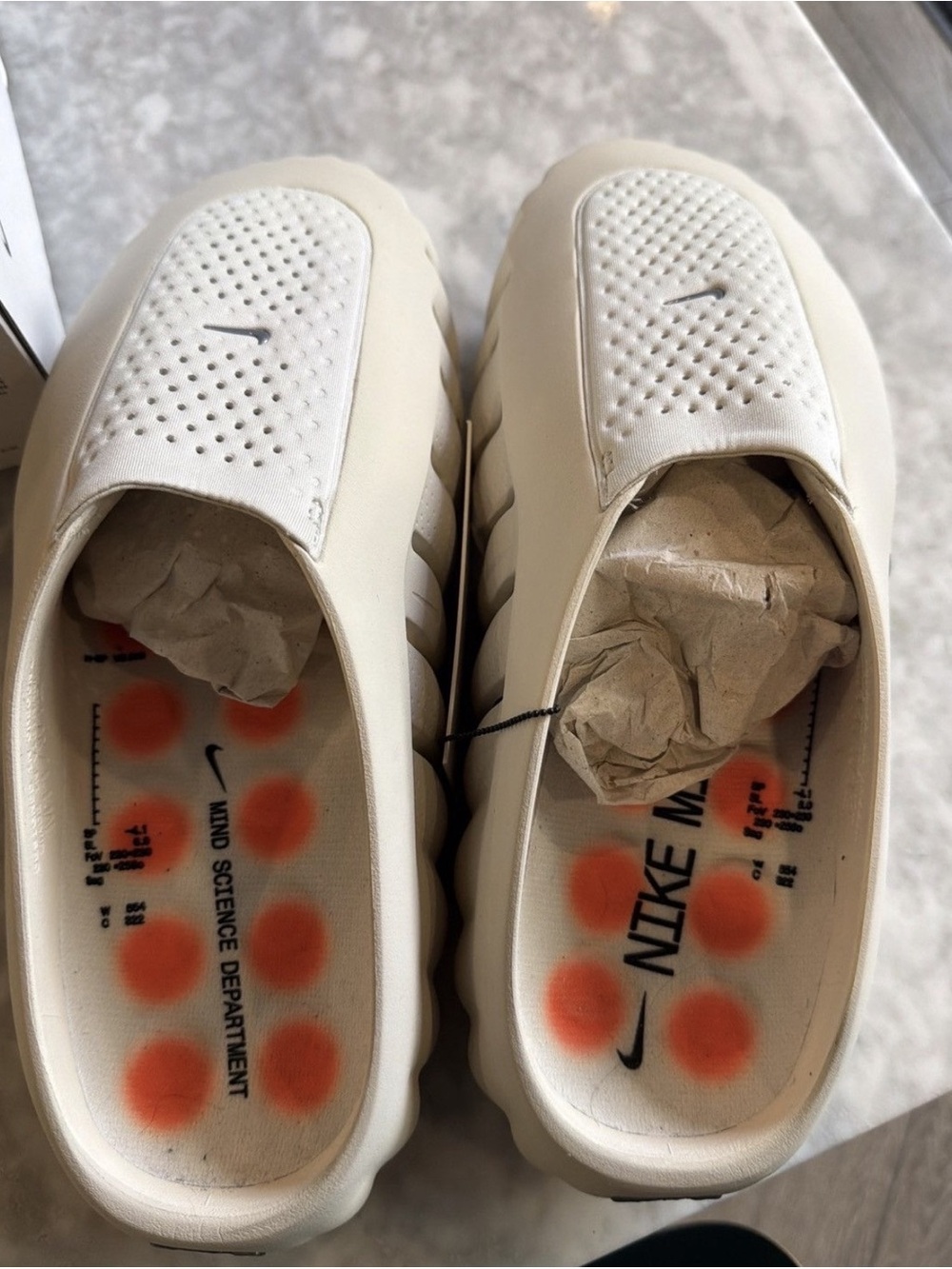 Nike Mind Slides 001 - Light Bone - NIB